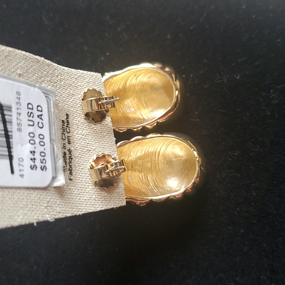 Anthropologie Ribbed Crystal Post Earrings - Picture 7 of 8